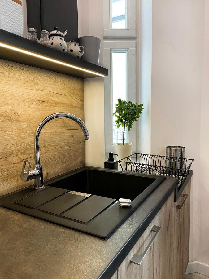 Beautiful Studio For Couples With Air Conditioning - Old Town & Main Station Krakow Bagian luar foto