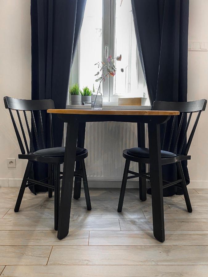 Beautiful Studio For Couples With Air Conditioning - Old Town & Main Station Krakow Bagian luar foto